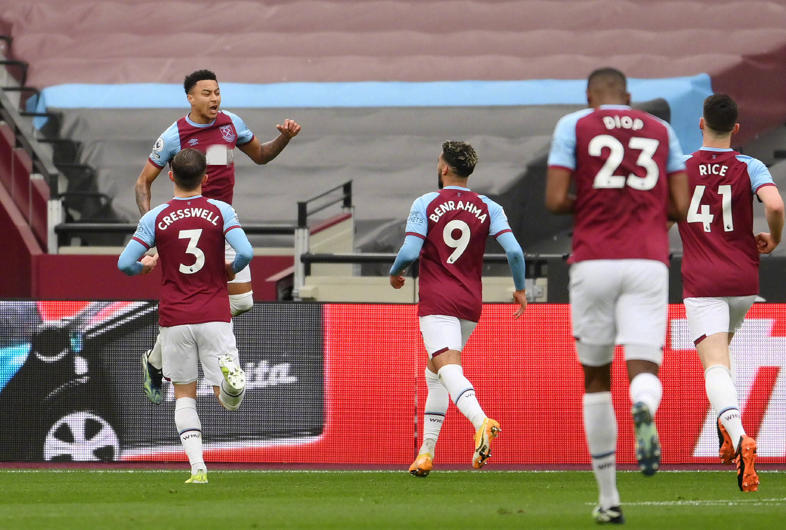 是球队进攻 是球队进攻